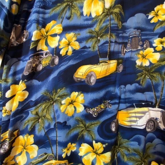 Tropical Button Up Shirt with Flowers and Old Classic Hot Rods Size Large - Picture 5 of 6